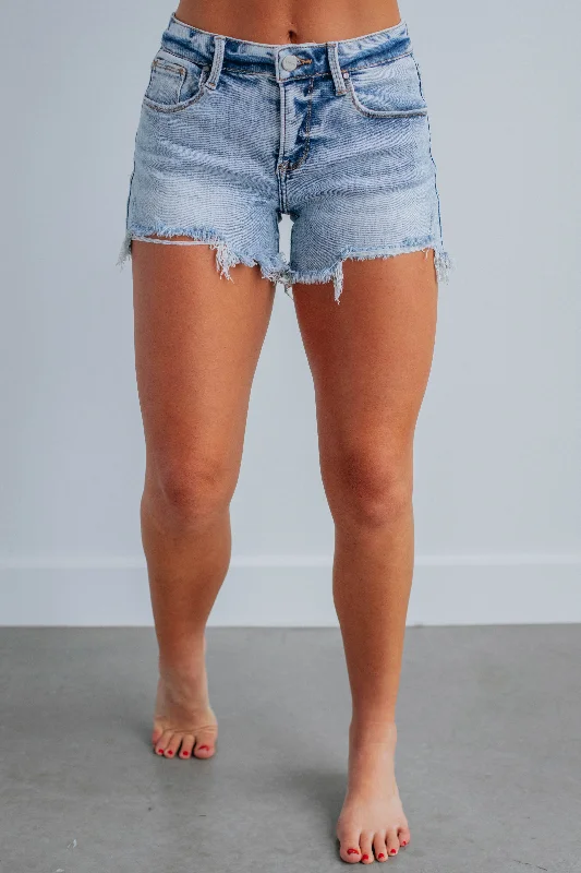 Zimi Risen Shorts - Light Wash